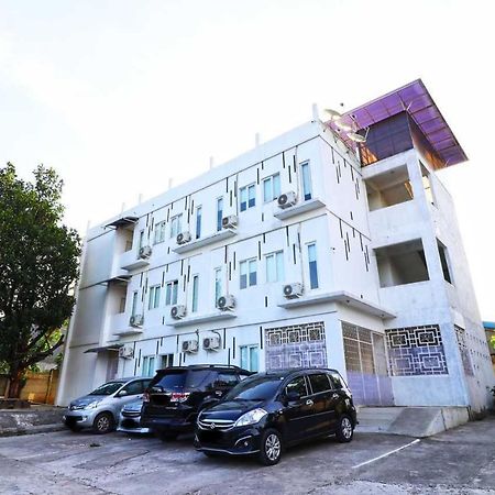 Rumah Kayu Manis Bintaro Jakarta Exterior photo